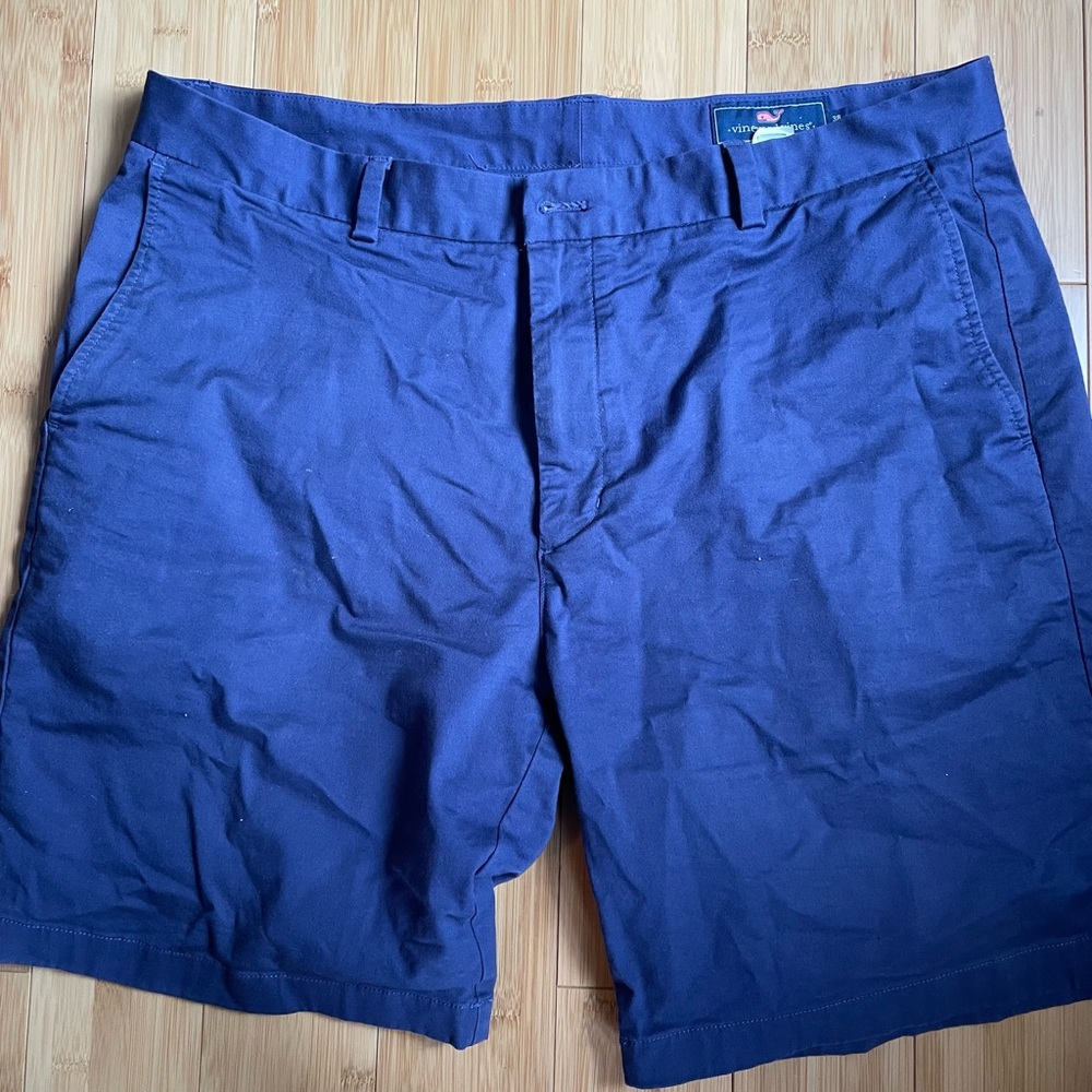 Vineyard Vines breaker shorts no back logo
